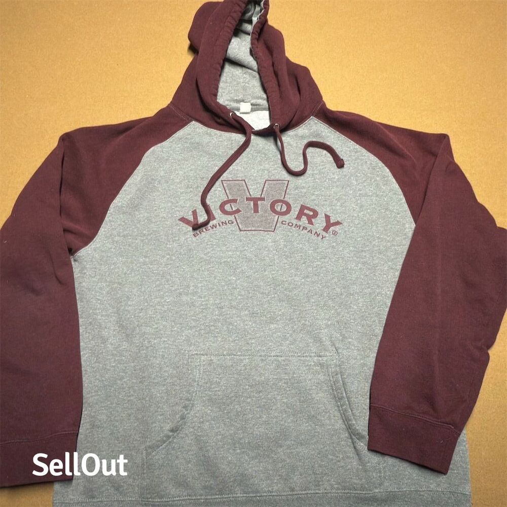 Men's Crewneck Sweater - Gray and Maroon
